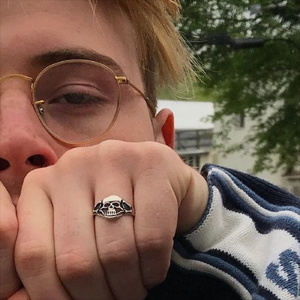 美女跪床❌❌被🌿国产
