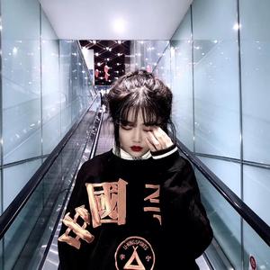 美女跪床❌❌被🌿国产
